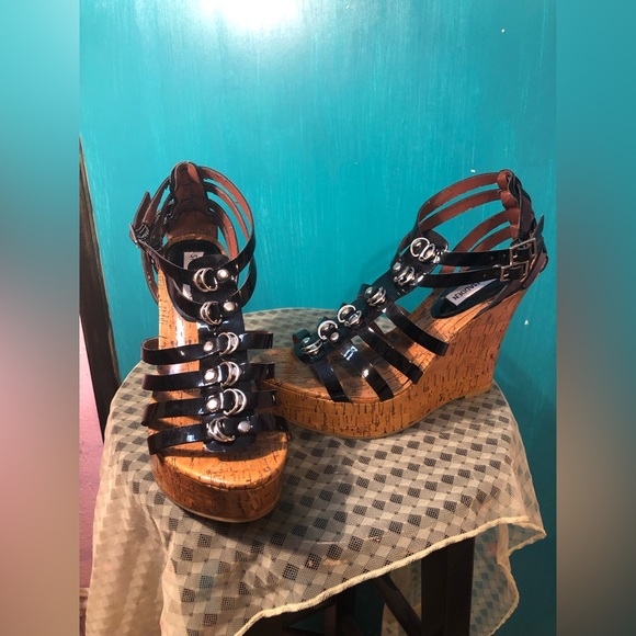 Steve Madden Shoes - Steve Madden Black Gladiator Metal Loop Wedge Heels